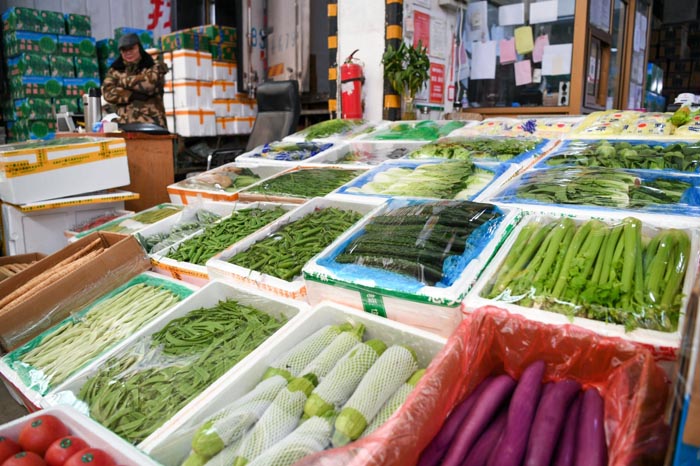 寒潮下的堅守與暖意——南京農副產(chǎn)品物流中心見聞